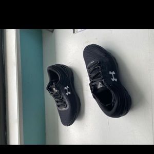 BRAND NEW Charged Intake Under Armor Shoe